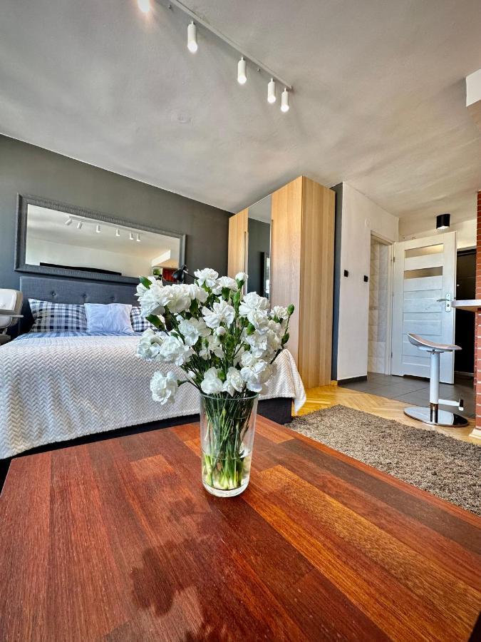 Super Apartament White Warszawa 2X Metro Scisle Centrum Wifi 300 Mbs New Luaran gambar