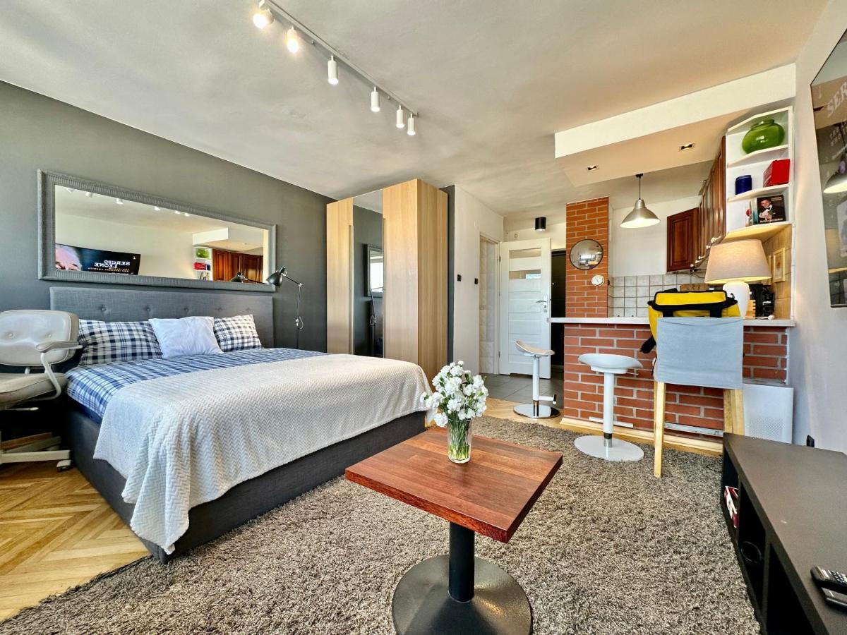 Super Apartament White Warszawa 2X Metro Scisle Centrum Wifi 300 Mbs New Luaran gambar