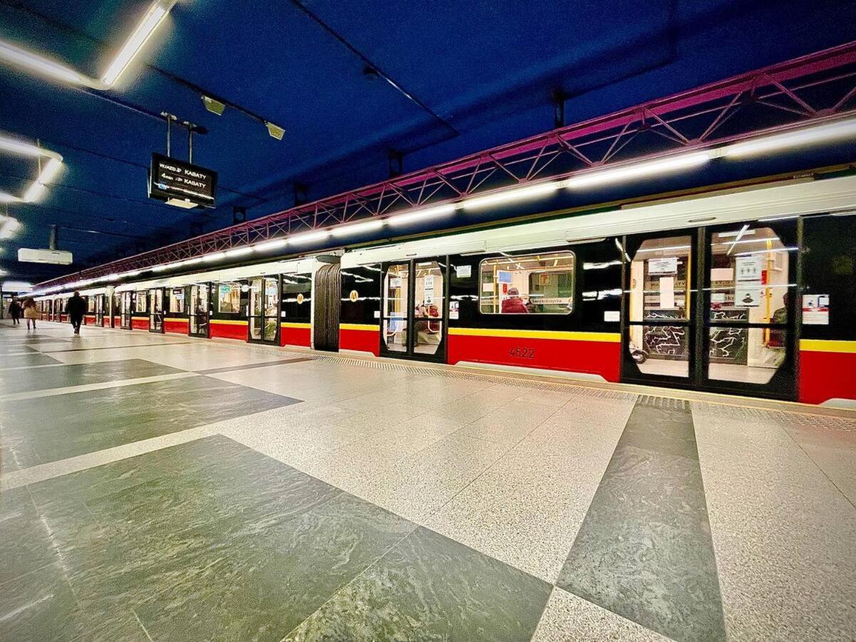 Super Apartament White Warszawa 2X Metro Scisle Centrum Wifi 300 Mbs New Luaran gambar